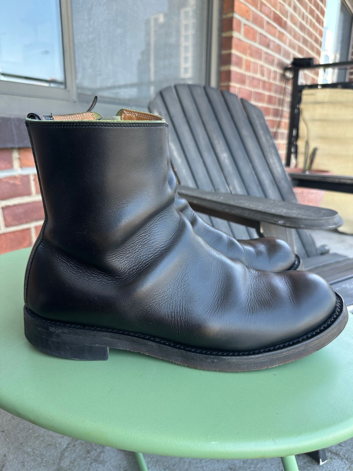 Photo by boughtsomemilk on May 5, 2026 of the Rolling Dub Trio Casper Boot in Black Greentea Core.