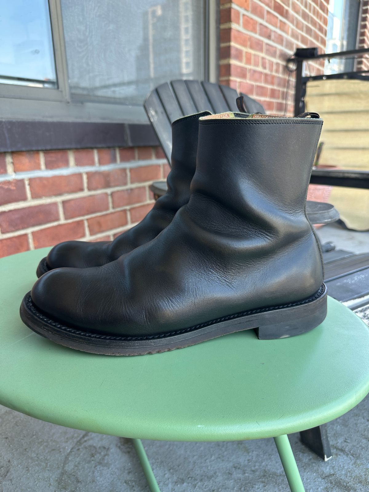Photo by boughtsomemilk on May 5, 2026 of the Rolling Dub Trio Casper Boot in Black Greentea Core.