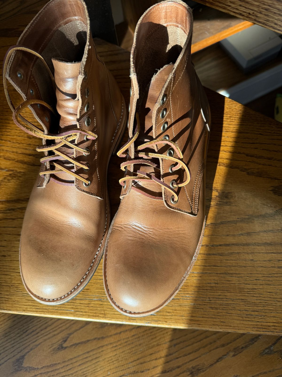 Photo by sfleming704 on January 28, 2025 of the Oak Street Bootmakers Trench Boot in Horween Natural Chromexcel.