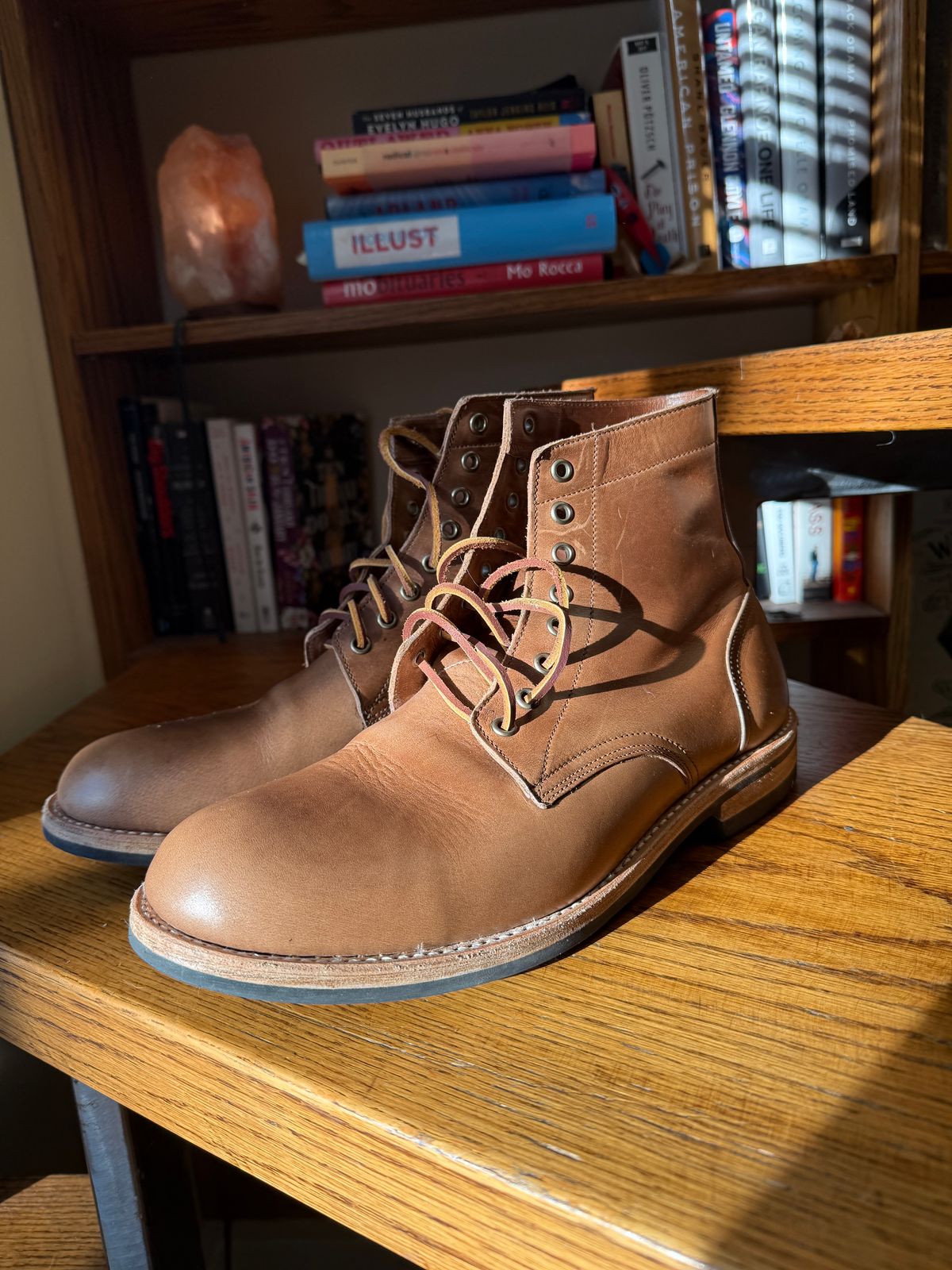 Photo by sfleming704 on January 28, 2025 of the Oak Street Bootmakers Trench Boot in Horween Natural Chromexcel.