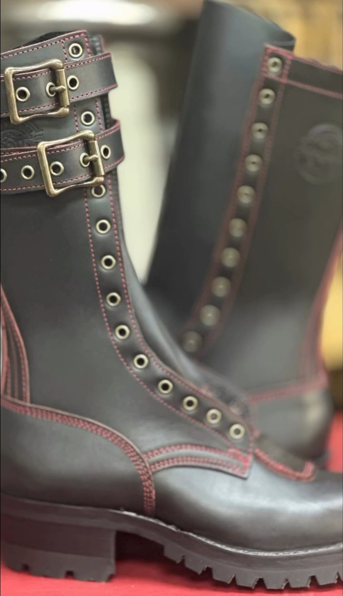 Photo by Trisc900 on November 5, 2025 of the Frank's Boots Custom Model in Bloodcore - Seidel Tannery.