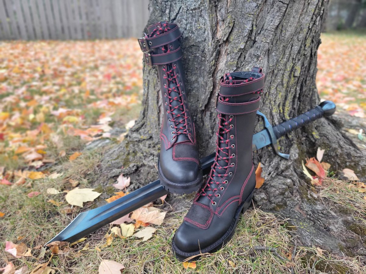 Photo by Trisc900 on November 7, 2025 of the Frank's Boots Custom Model in Bloodcore - Seidel Tannery.