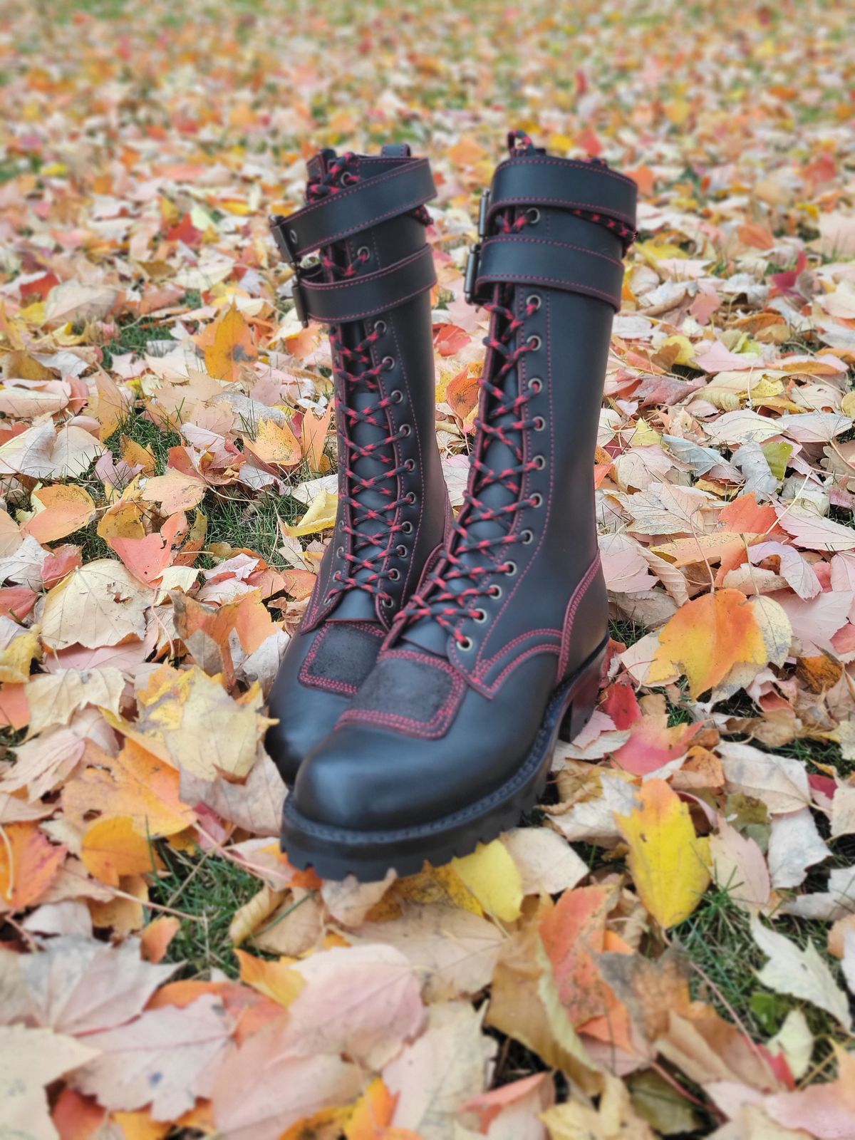 Photo by Trisc900 on November 7, 2025 of the Frank's Boots Custom Model in Bloodcore - Seidel Tannery.