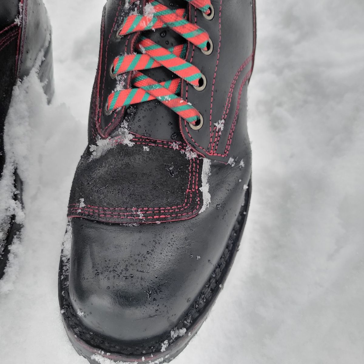 Photo by Trisc900 on December 5, 2025 of the Frank's Boots Custom Model in Bloodcore - Seidel Tannery.