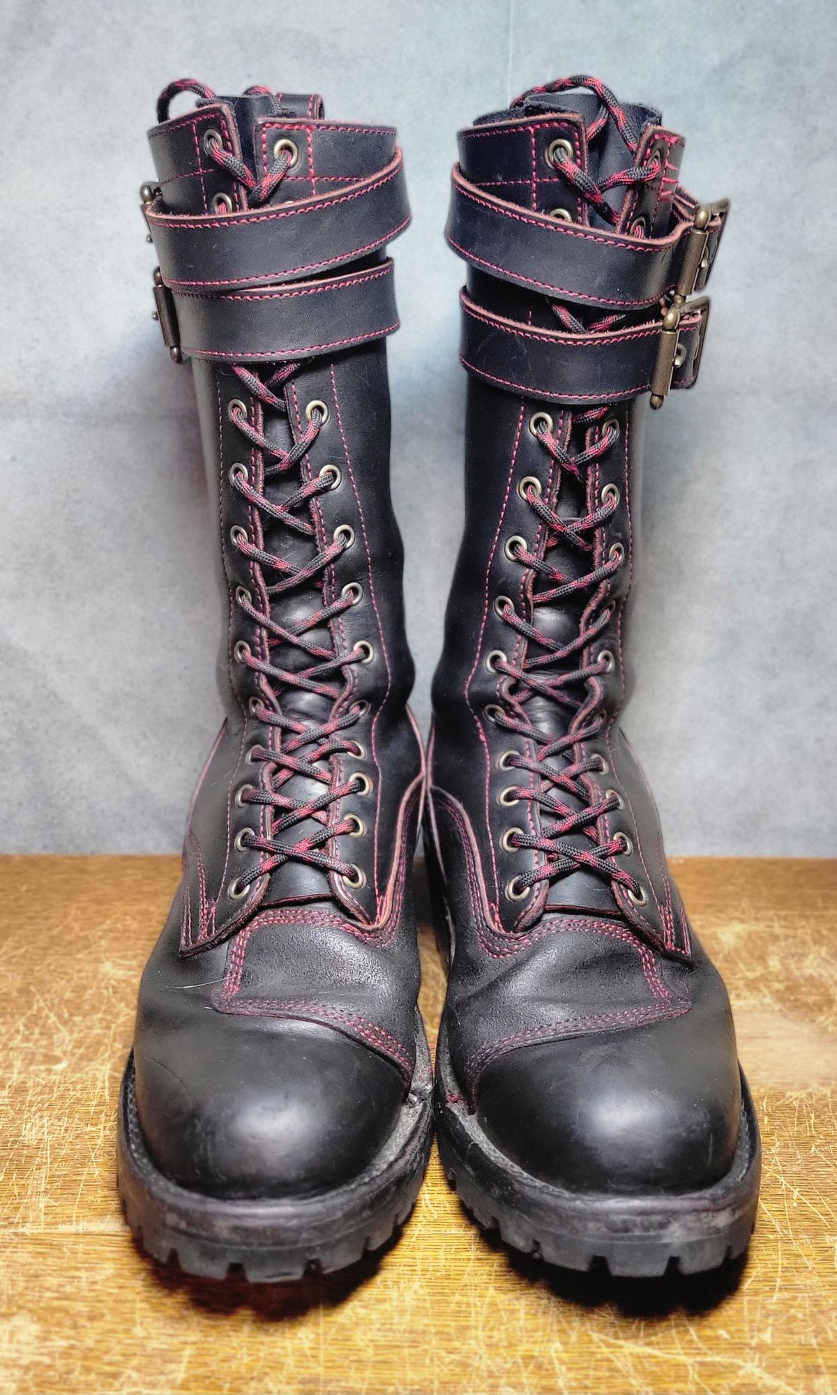 Photo by Trisc900 on April 5, 2026 of the Frank's Boots Custom Model in Bloodcore - Seidel Tannery.