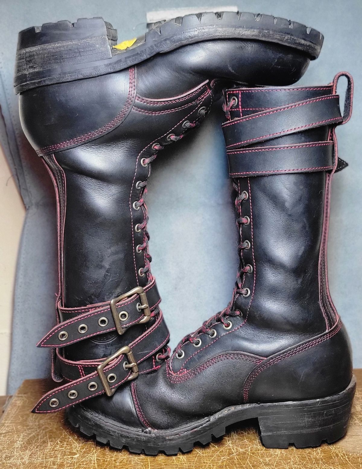 Photo by Trisc900 on April 5, 2026 of the Frank's Boots Custom Model in Bloodcore - Seidel Tannery.