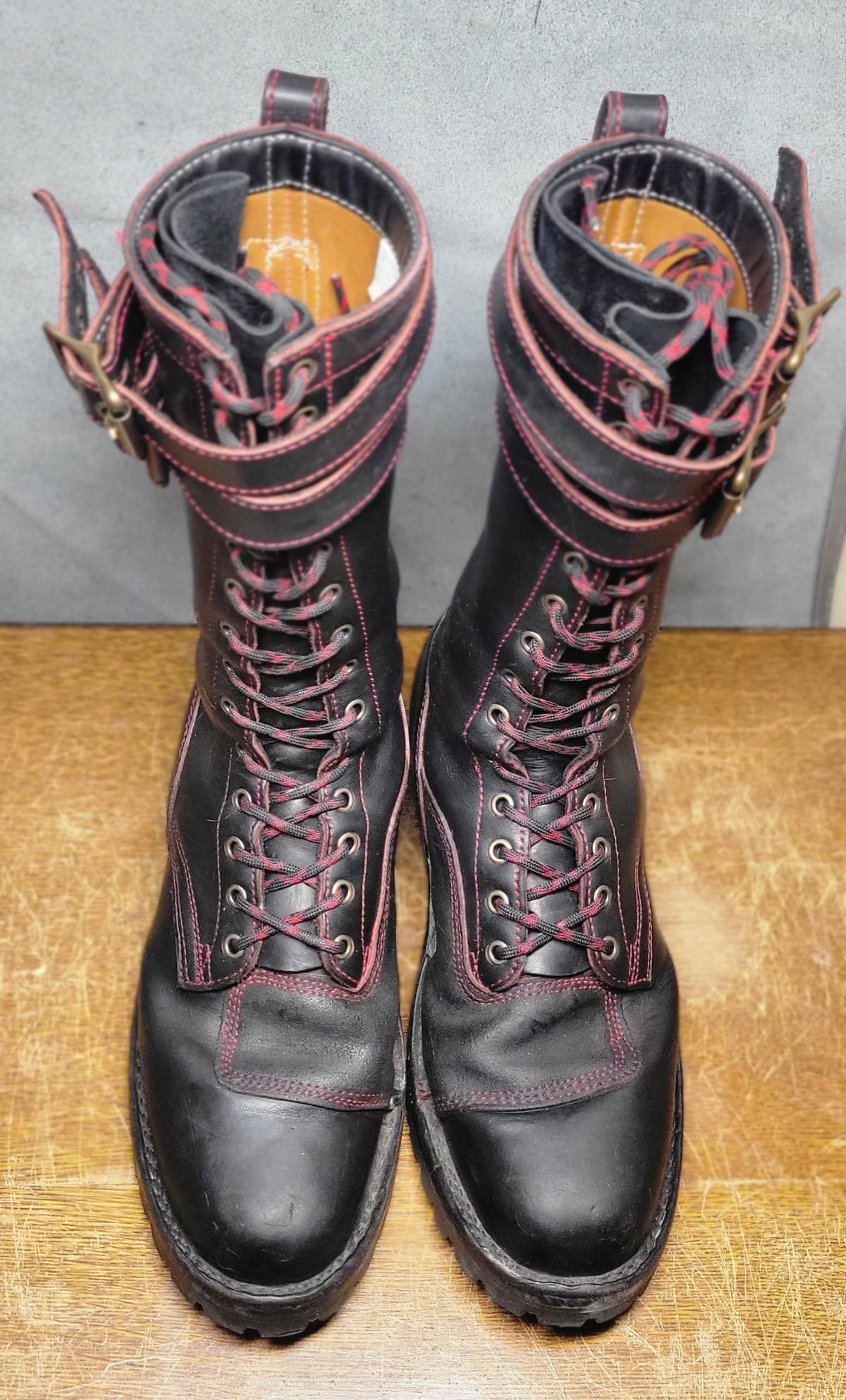 Photo by Trisc900 on April 5, 2026 of the Frank's Boots Custom Model in Bloodcore - Seidel Tannery.