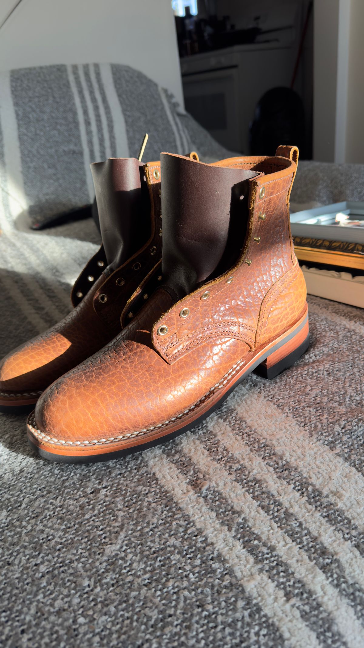 Photo by Josephjay21 on May 20, 2025 of the Nicks Handmade Boots Falcon HNW in Shrunken Bison Brown.