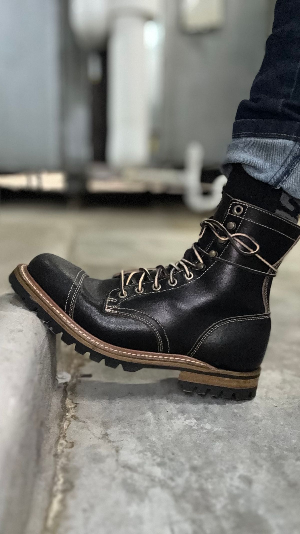 Photo by Josephjay21 on March 11, 2025 of the Truman Upland Boot in Horween Black Waxed Flesh.