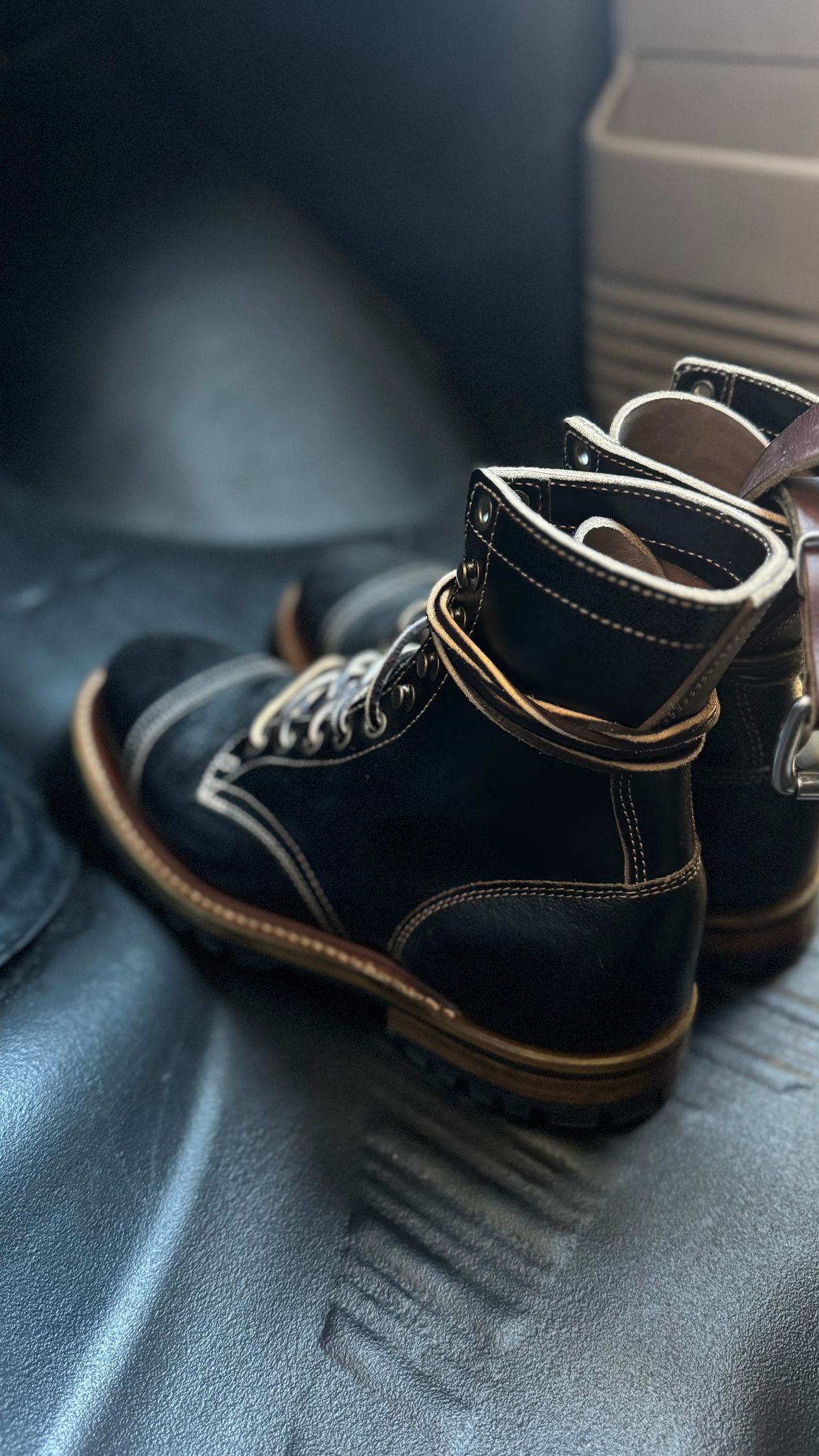 Photo by Josephjay21 on March 11, 2025 of the Truman Upland Boot in Horween Black Waxed Flesh.