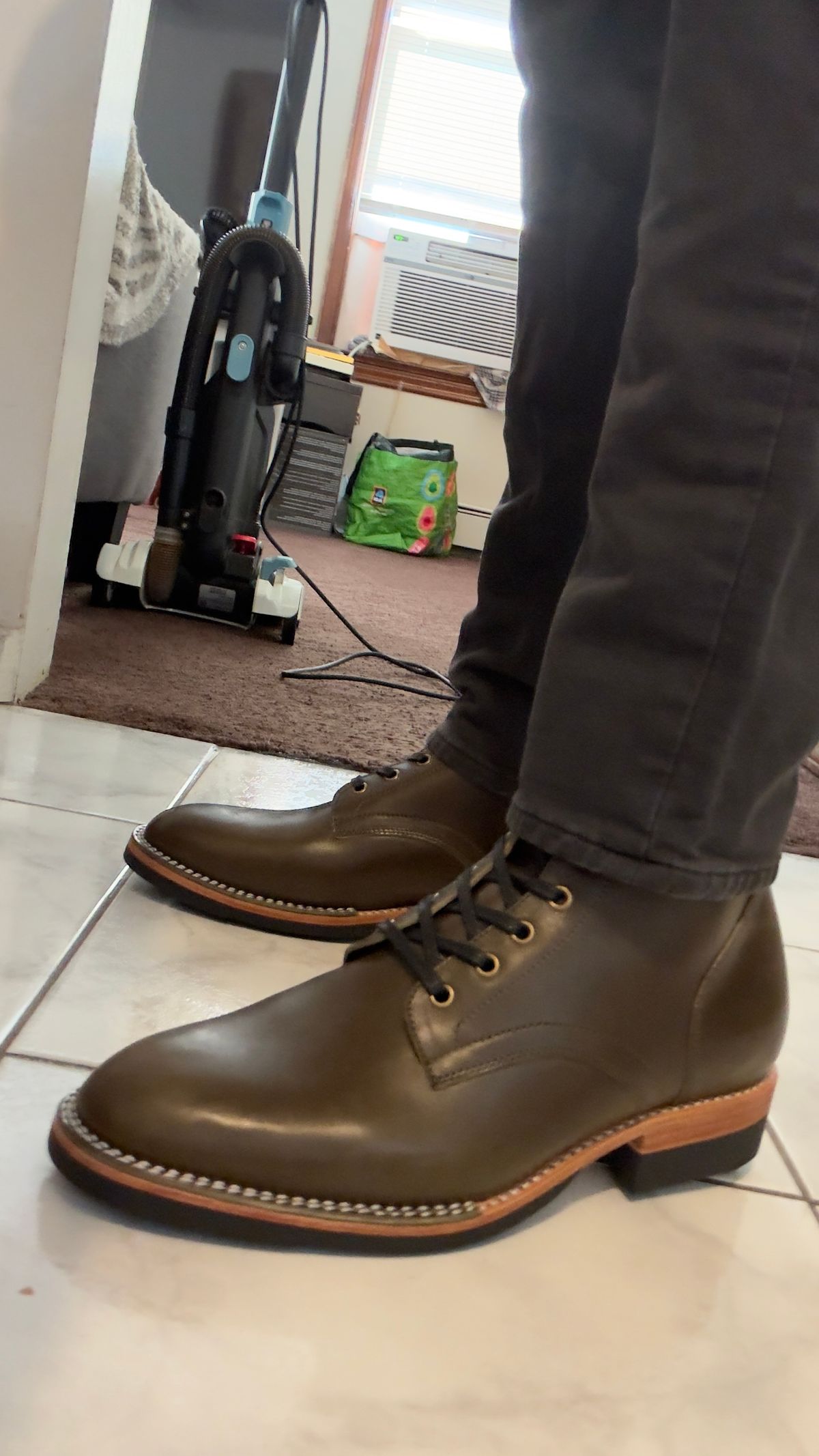 Photo by Josephjay21 on July 6, 2025 of the Junkard SC Plain Toe in Maryam Olive Horsebutt.