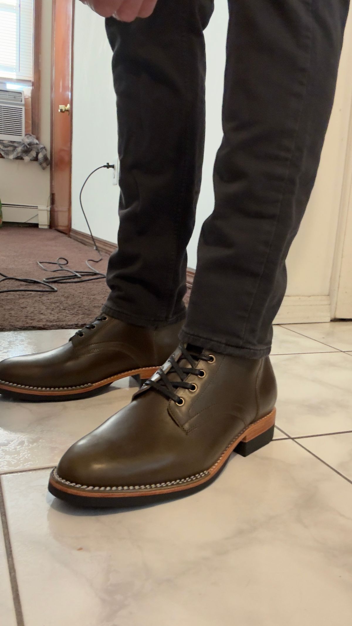 Photo by Josephjay21 on July 6, 2025 of the Junkard SC Plain Toe in Maryam Olive Horsebutt.