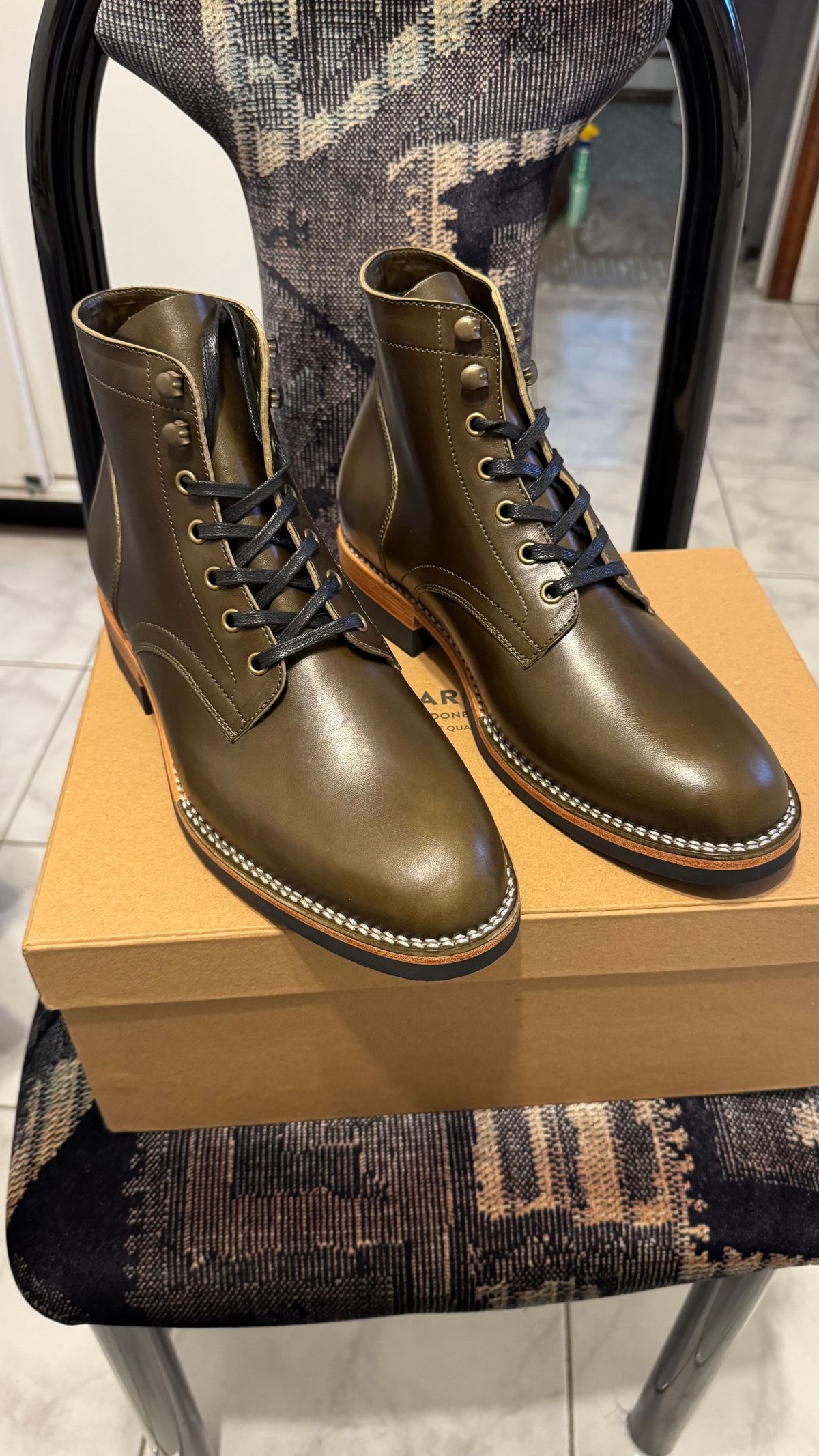 Photo by Josephjay21 on June 26, 2025 of the Junkard SC Plain Toe in Maryam Olive Horsebutt.