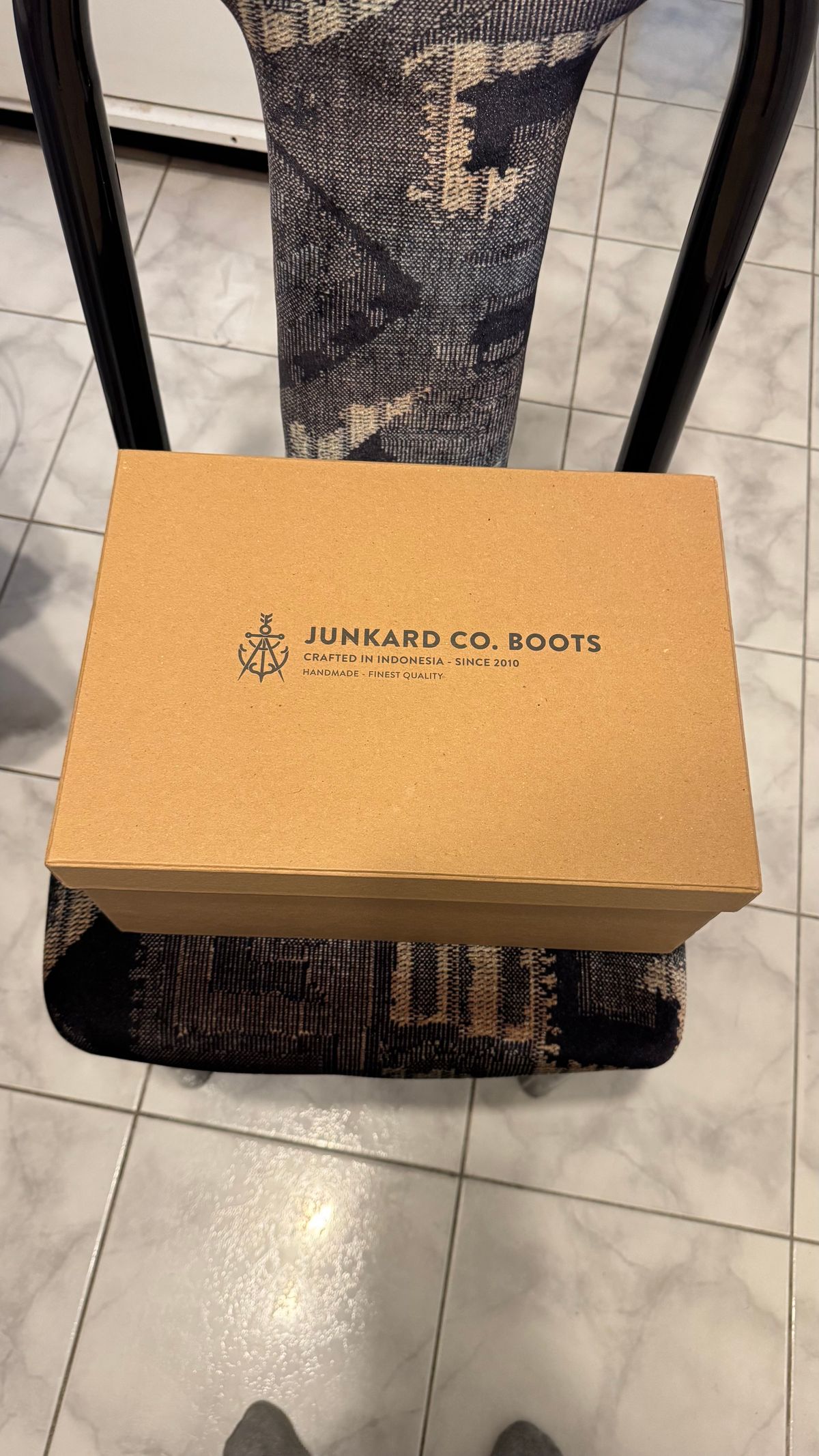 Photo by Josephjay21 on June 26, 2025 of the Junkard SC Plain Toe in Maryam Olive Horsebutt.