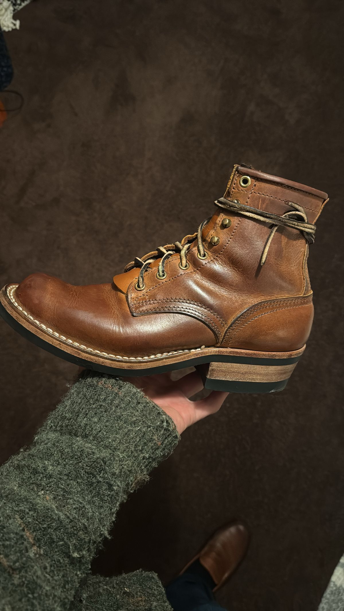 Photo by Josephjay21 on March 6, 2025 of the Nicks Handmade Boots Robert Boot in Horween Orange Predator.