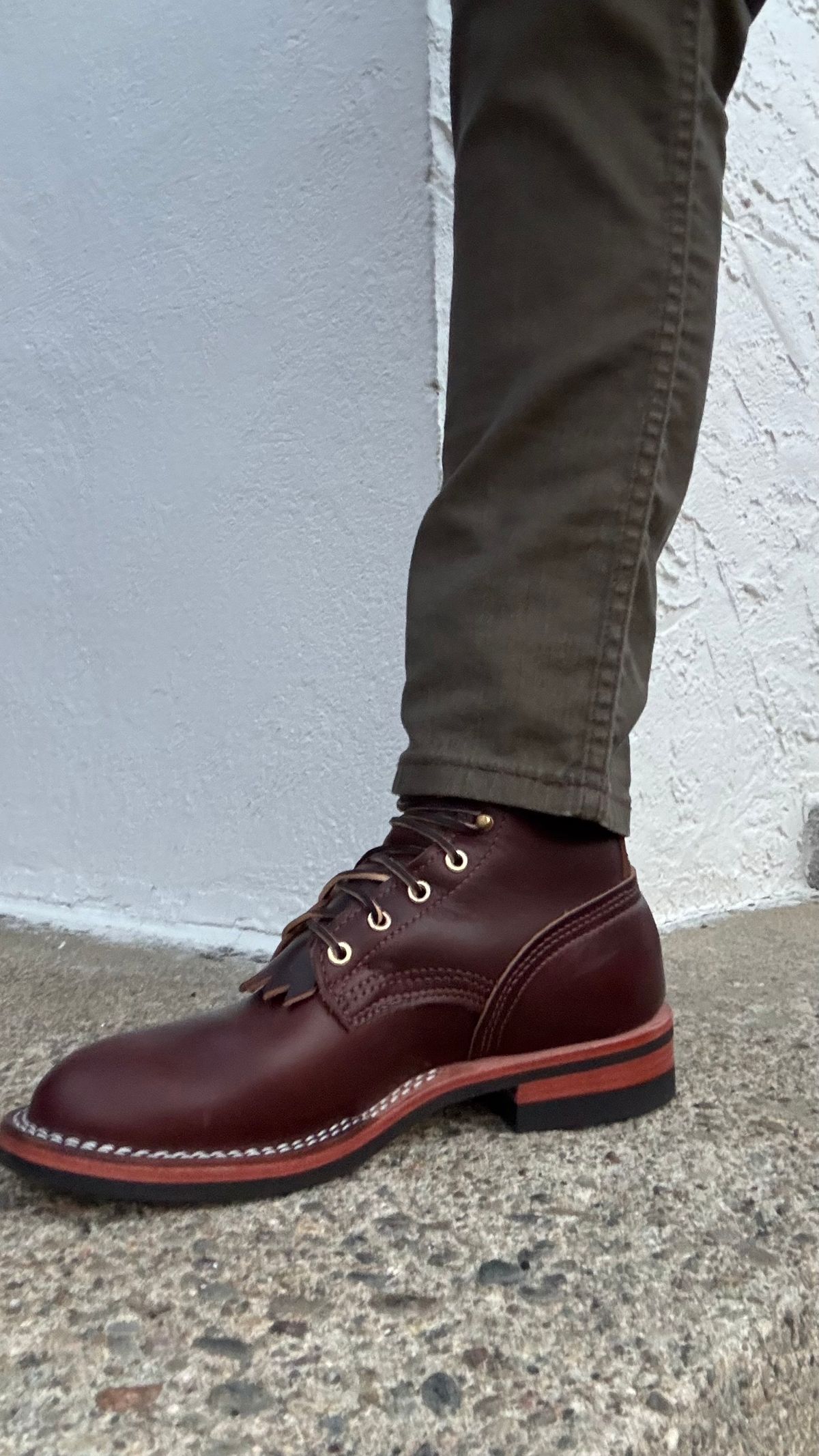 Photo by Josephjay21 on June 29, 2025 of the Nicks Handmade Boots Ranger in 64 Double Shot Brown.