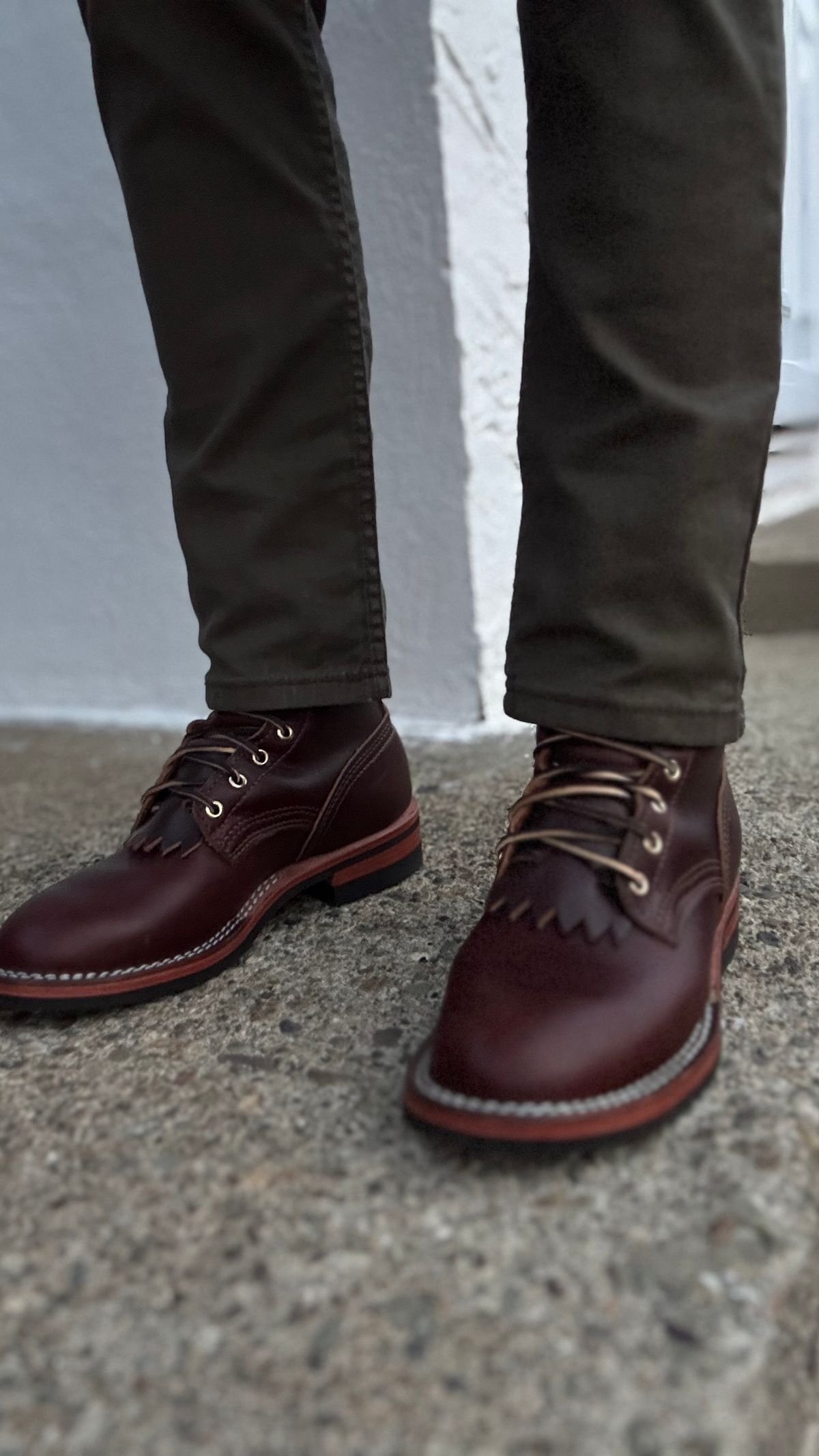 Photo by Josephjay21 on June 29, 2025 of the Nicks Handmade Boots Ranger in 64 Double Shot Brown.