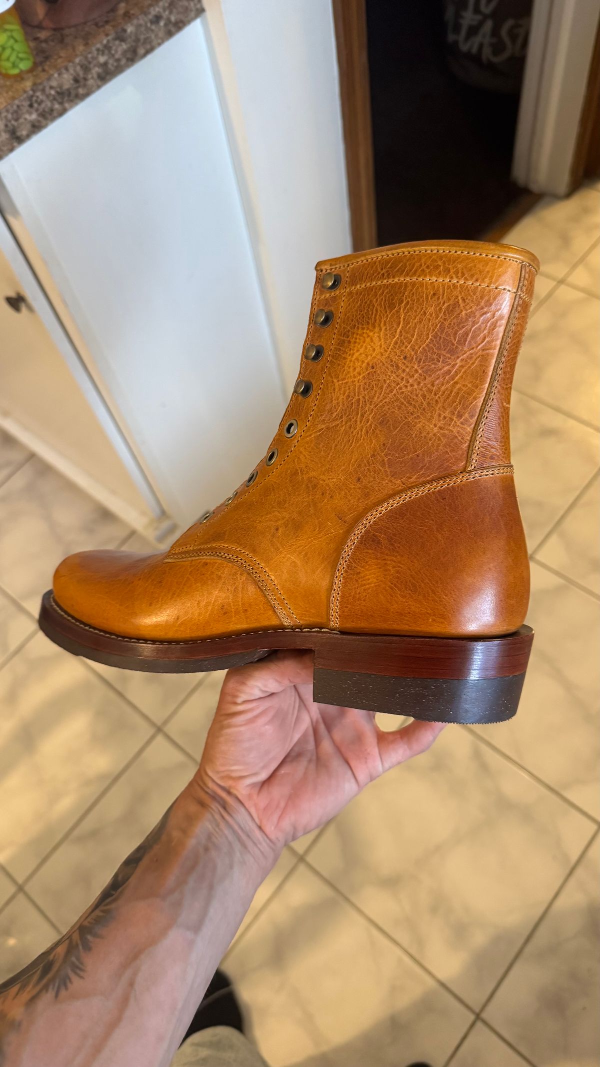 Photo by Josephjay21 on June 12, 2025 of the Jakkrabbits Field Boots in Badalassi Carlo Wax Napoli.