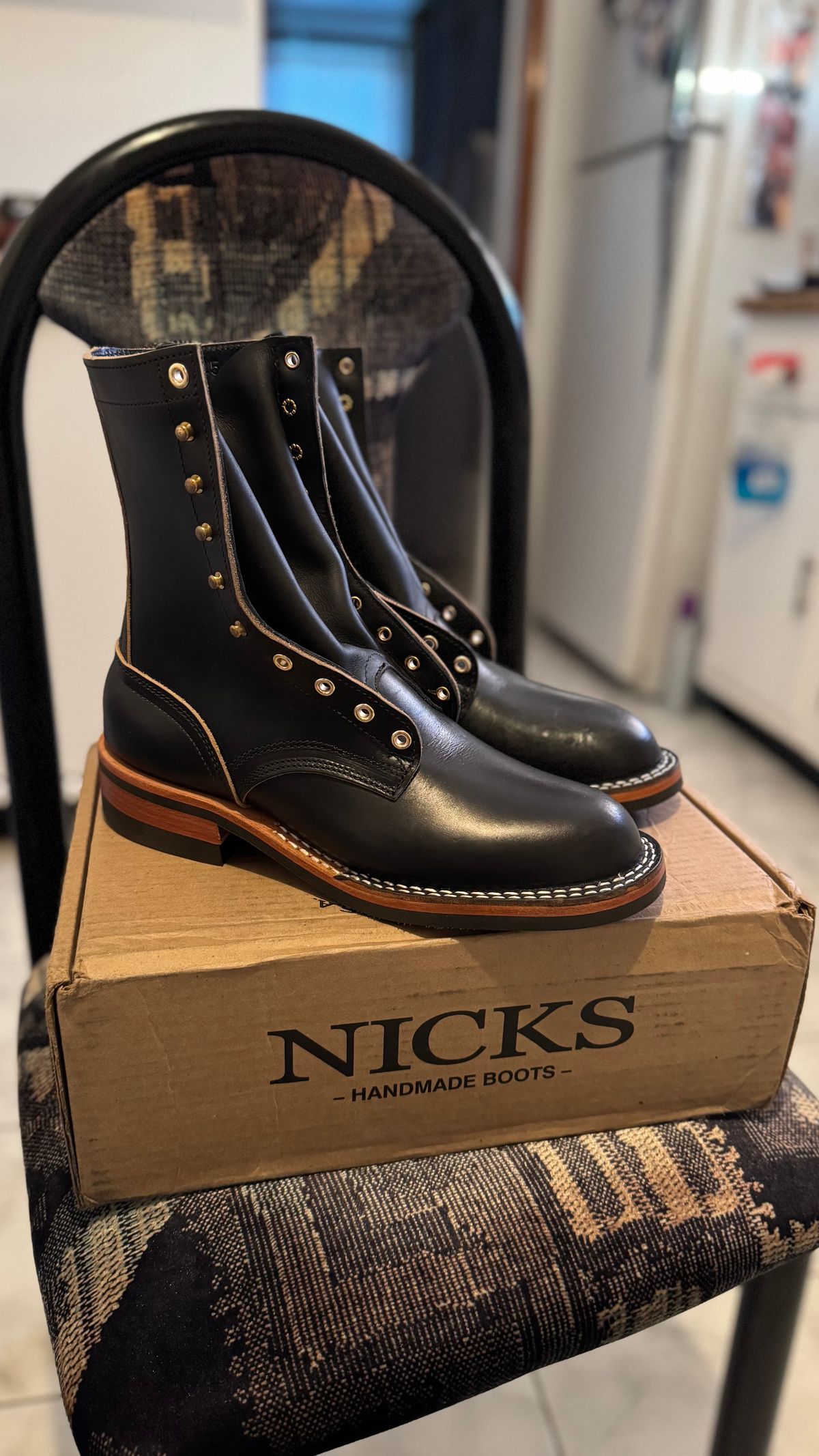 Photo by Josephjay21 on March 3, 2025 of the Nicks Officer in Horween Black Chromexcel.