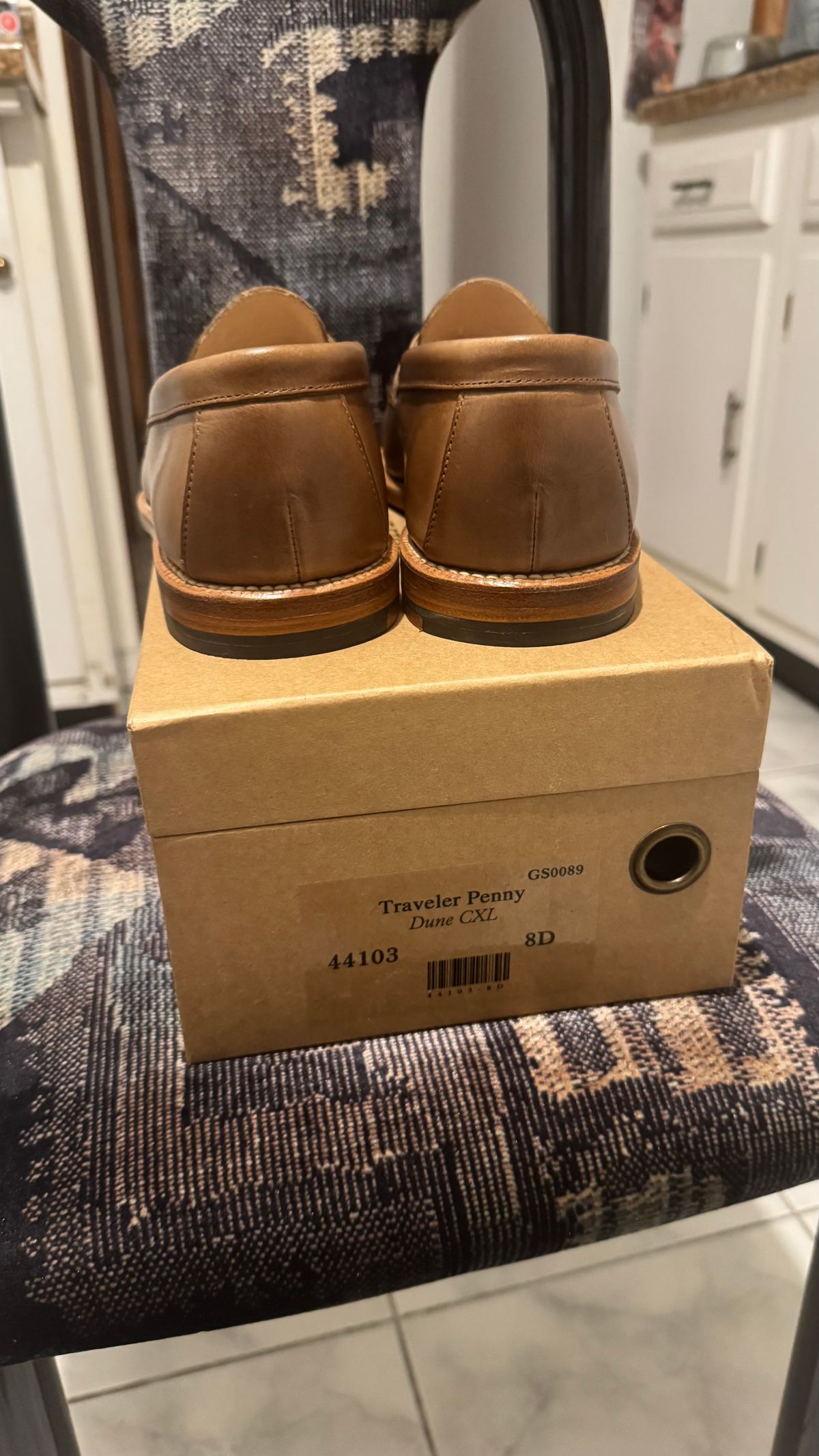 Photo by Josephjay21 on August 1, 2025 of the Grant Stone Traveler Penny in Horween Dune Chromexcel.