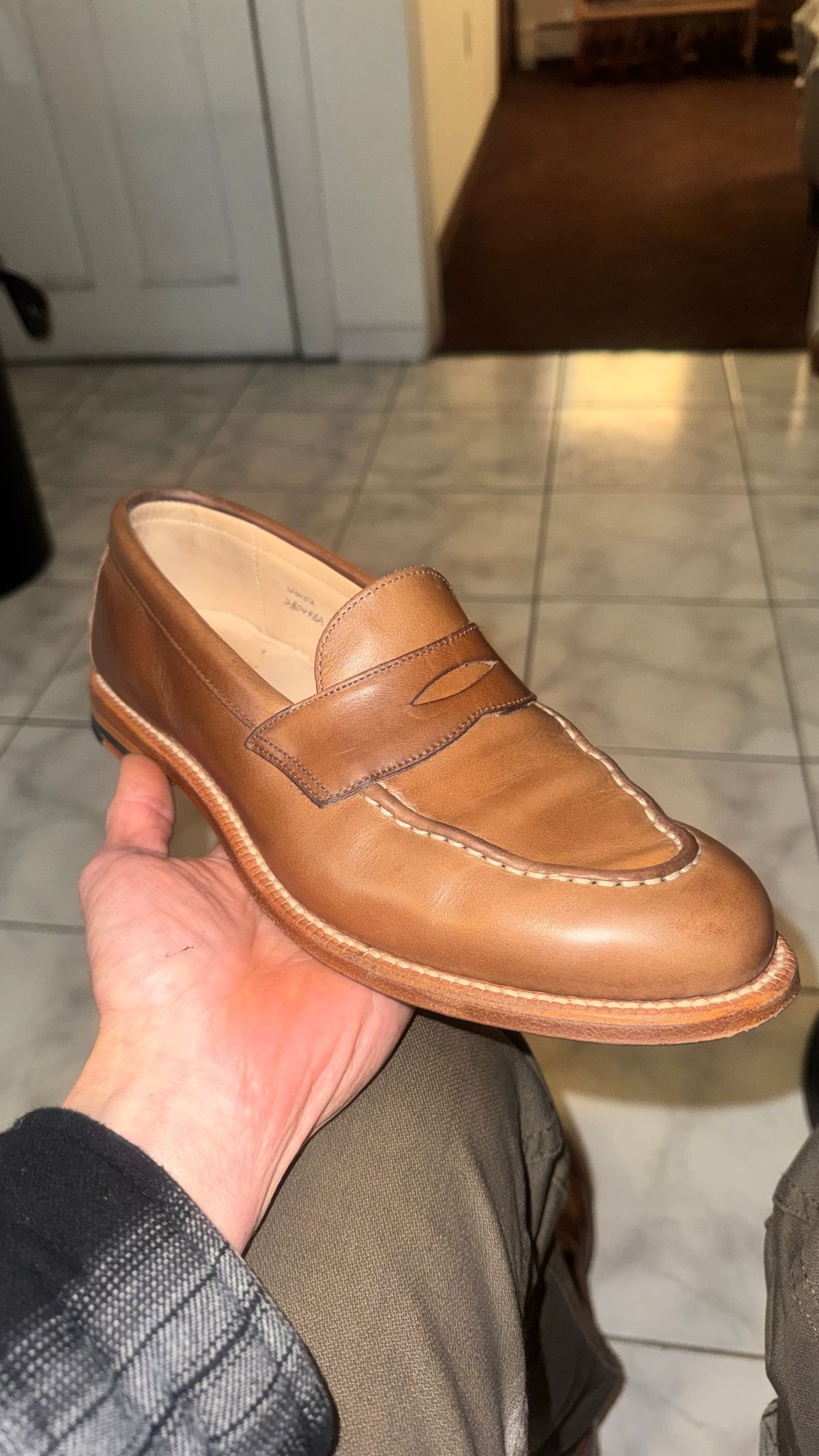 Photo by Josephjay21 on March 29, 2026 of the Grant Stone Traveler Penny in Horween Dune Chromexcel.