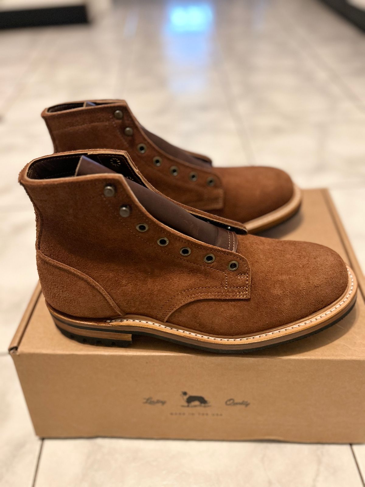 Photo by Josephjay21 on September 28, 2023 of the Truman Plain Toe Boot in Cattail Grizzly Roughout.