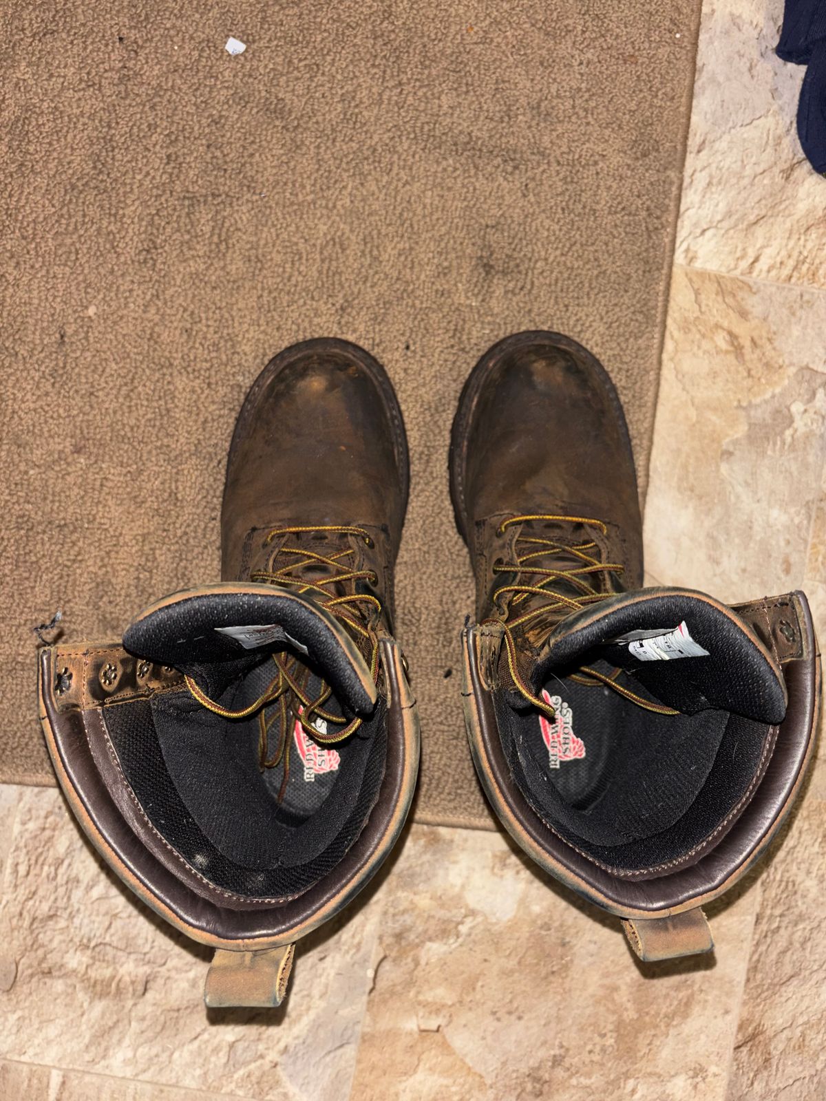 Photo by mylordchanel on January 4, 2026 of the Red Wing Loggermax in Red Wing Leather & Nubuck.