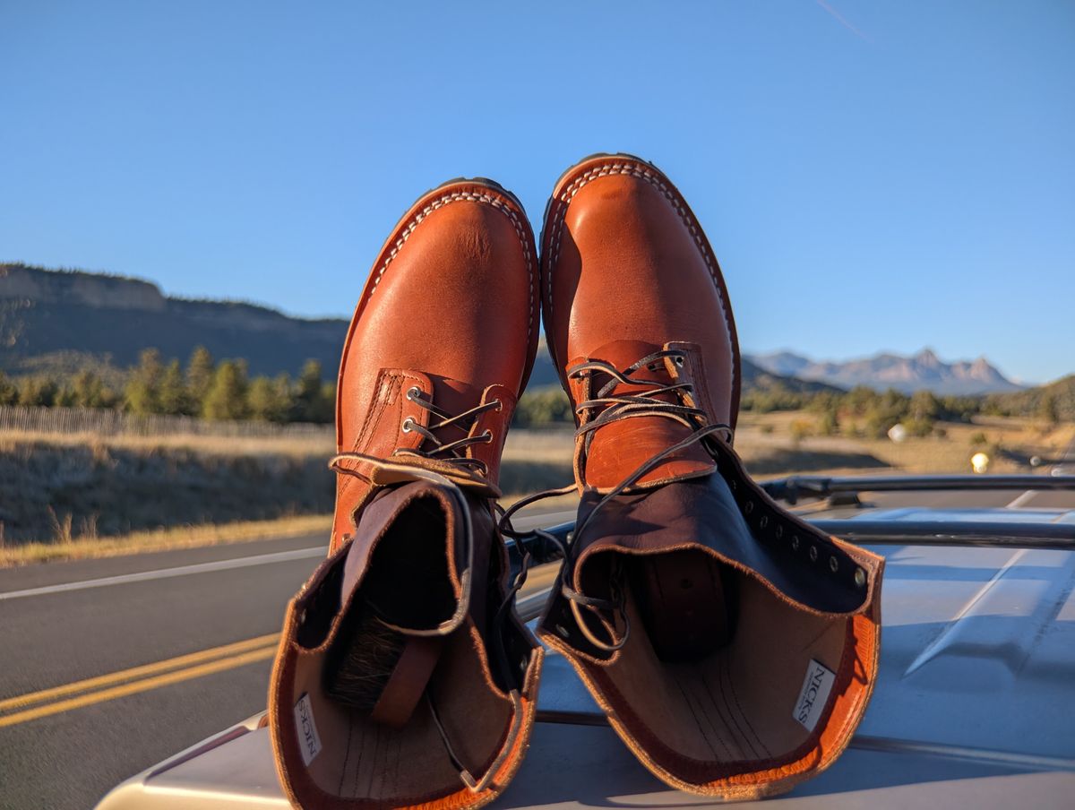 Photo by rayminazzi on October 2, 2025 of the Nicks DomePro in Horween English Tan Dublin.