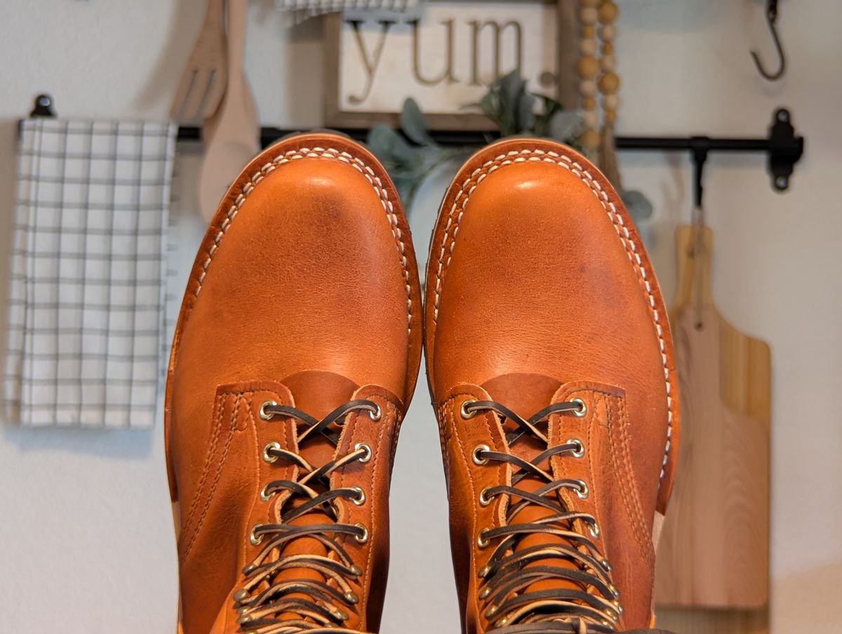 Photo by rayminazzi on September 28, 2025 of the Nicks DomePro in Horween English Tan Dublin.