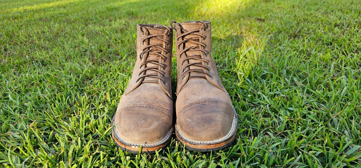 Photo by tastyporkbuns on April 29, 2025 of the Viberg Service Boot BCT in Maryam 1071 Rovescio Sego Horsebutt.
