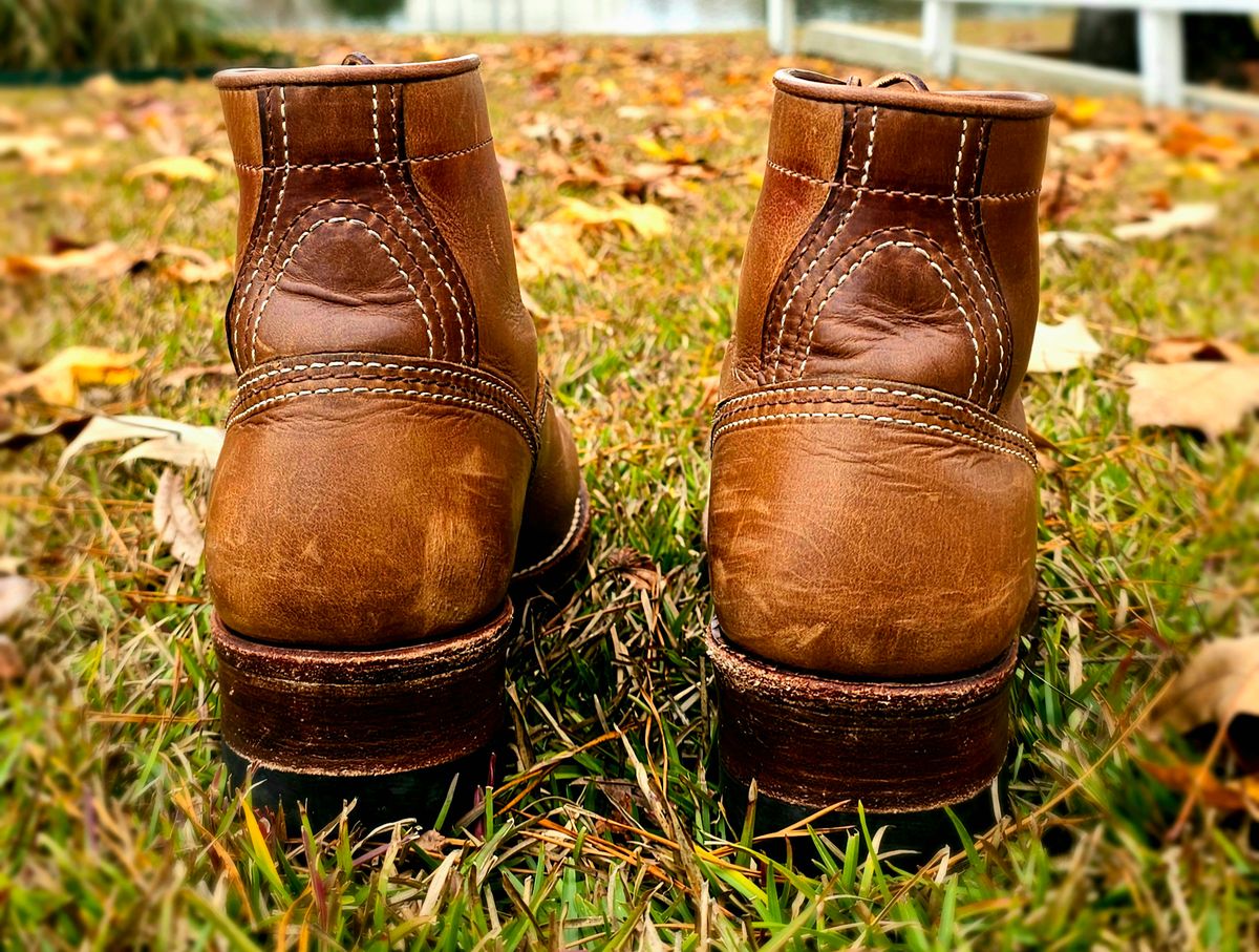 Photo by tastyporkbuns on December 4, 2025 of the John Lofgren Donkey Puncher Boots in Horween Natural Chromexcel.