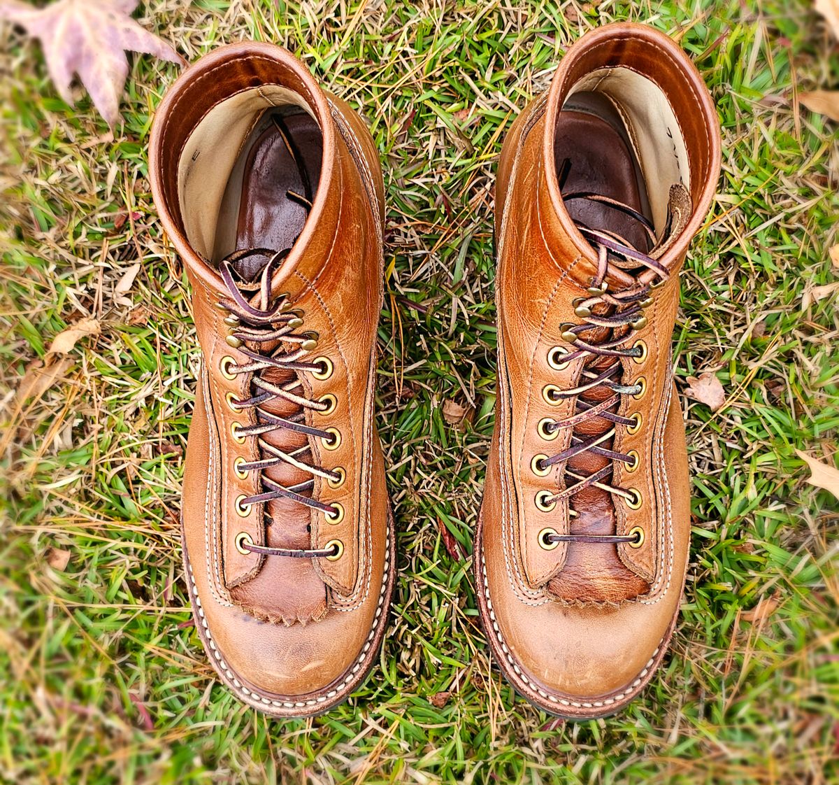Photo by tastyporkbuns on December 4, 2025 of the John Lofgren Donkey Puncher Boots in Horween Natural Chromexcel.