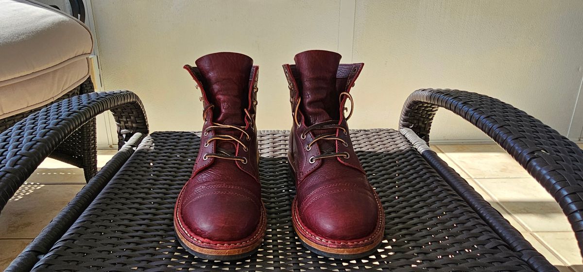 Photo by tastyporkbuns on November 4, 2024 of the White's MP-Sherman Toe Cap in Gallun Leathers Shrunken Calf in Black Cherry.