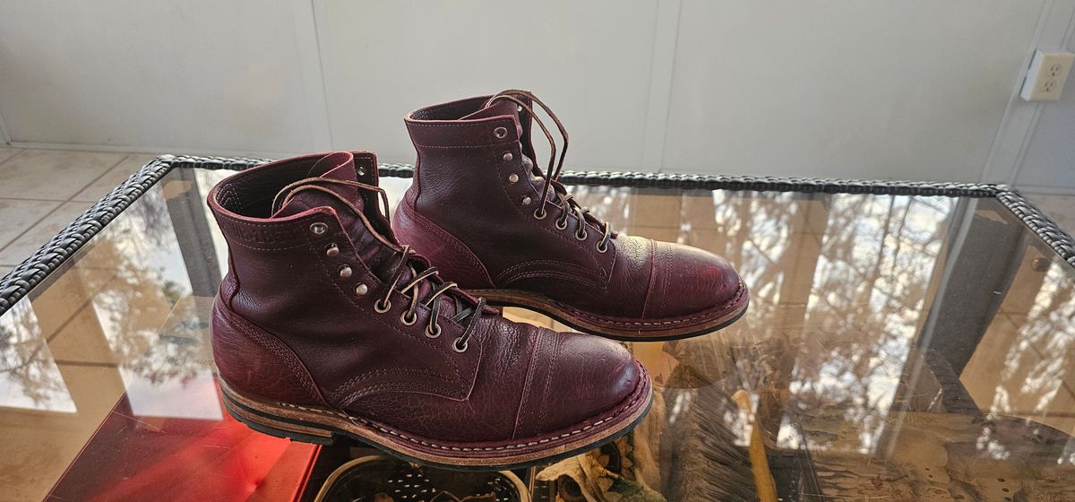 Photo by tastyporkbuns on January 5, 2025 of the White's MP-Sherman Toe Cap in Gallun Leathers Shrunken Calf in Black Cherry.