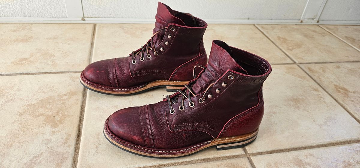 Photo by tastyporkbuns on March 3, 2025 of the White's MP-Sherman Toe Cap in Gallun Leathers Shrunken Calf in Black Cherry.