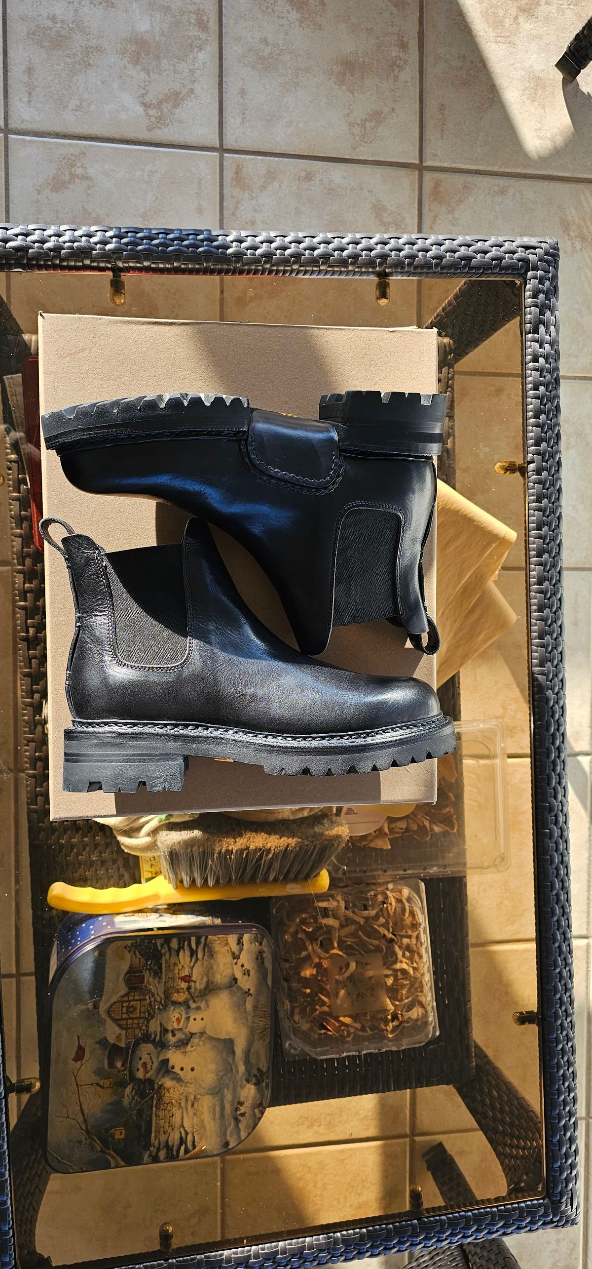 Photo by tastyporkbuns on January 20, 2025 of the Arch Support Project Workman Chelsea in Nero Vachetta 800 Calf.