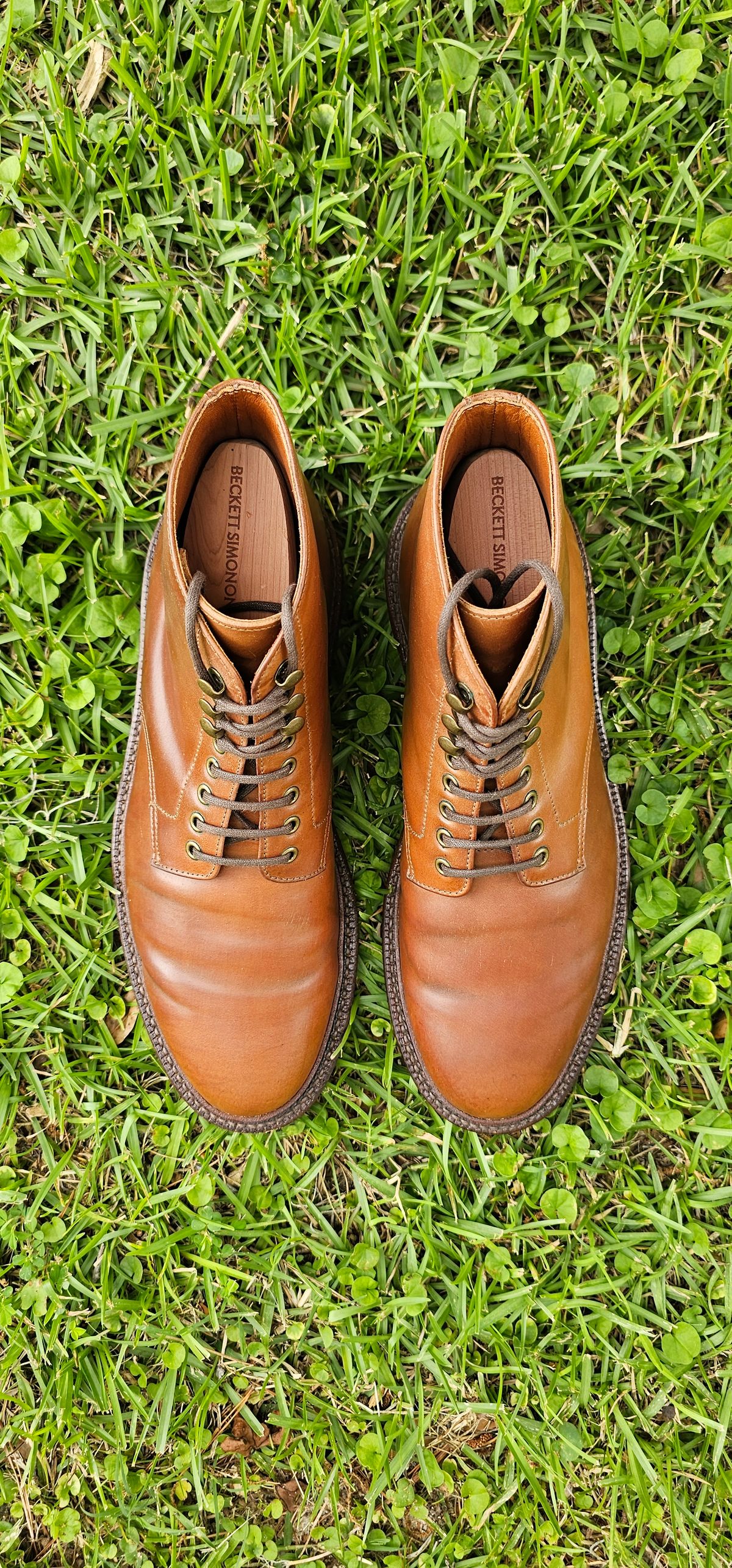 Photo by tastyporkbuns on May 8, 2025 of the Grant Stone Edward Boot in Horween Honey Glazed Shell Cordovan.