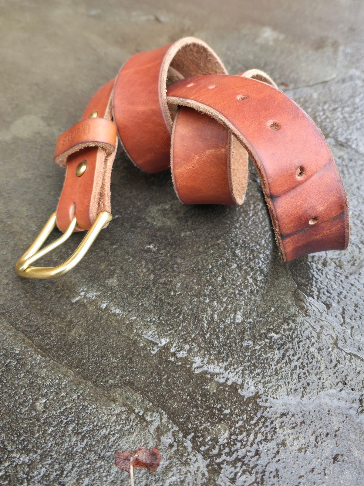 Photo by DaveWilkes on March 5, 2026 of the Brave Star Selvage RW Leather Belt In Vegtan in Unknown Natural Veg Tan.
