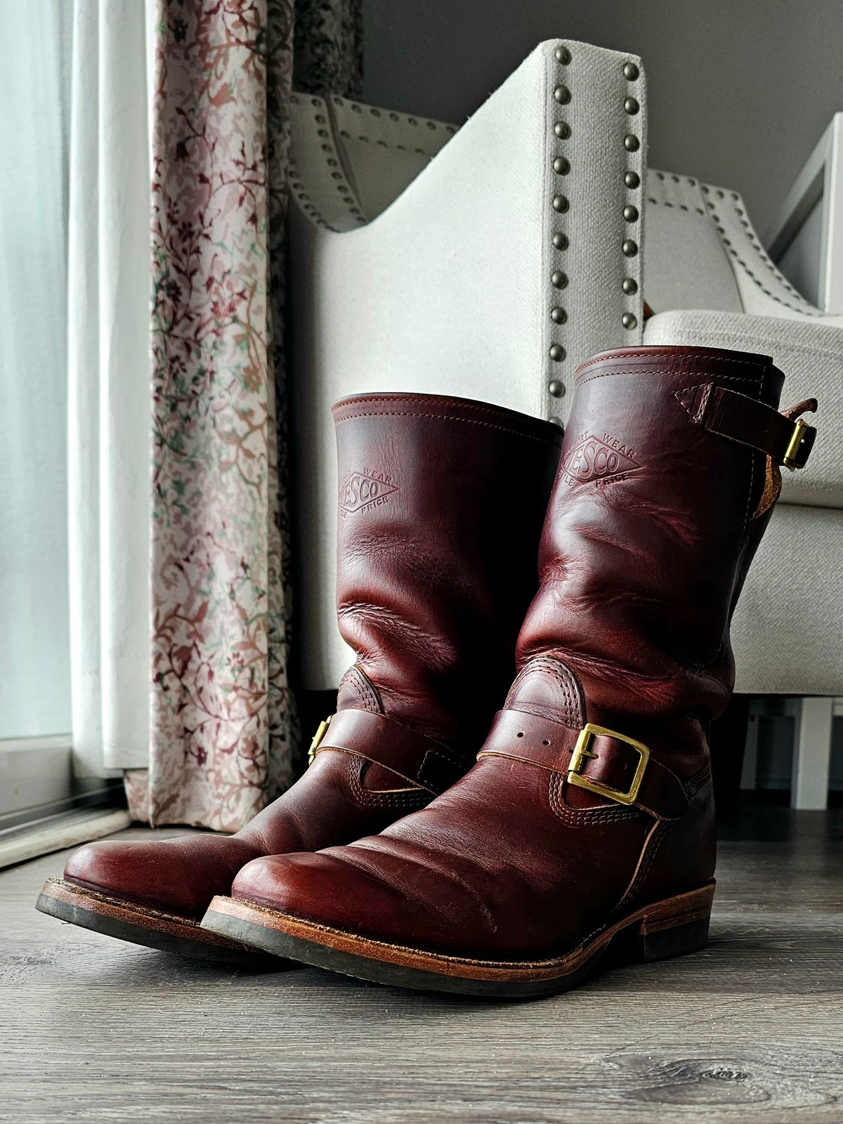 Photo by DaveWilkes on April 21, 2024 of the Wesco Mister Lou in Horween Umber Chromexcel.