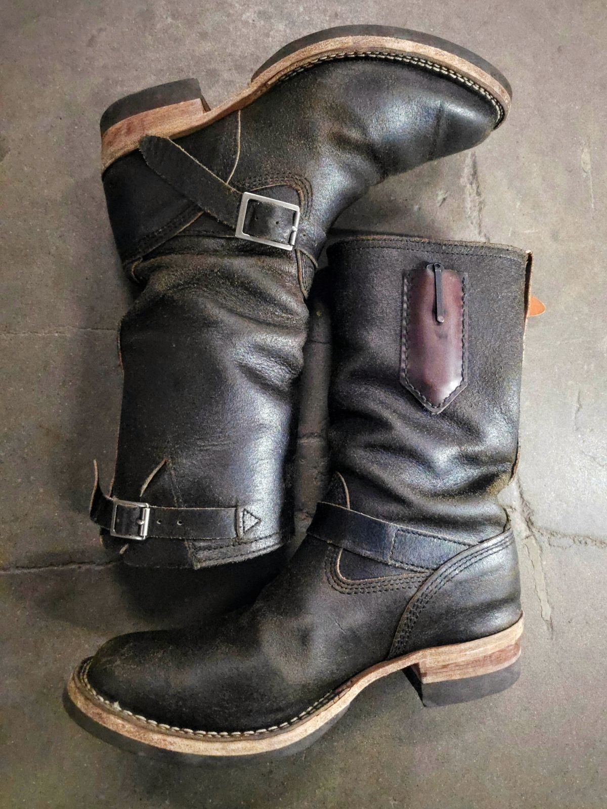 Photo by DaveWilkes on January 6, 2025 of the Wesco Standard And Strange Collab: The Quick Striker in Horween Olive Waxed Flesh.