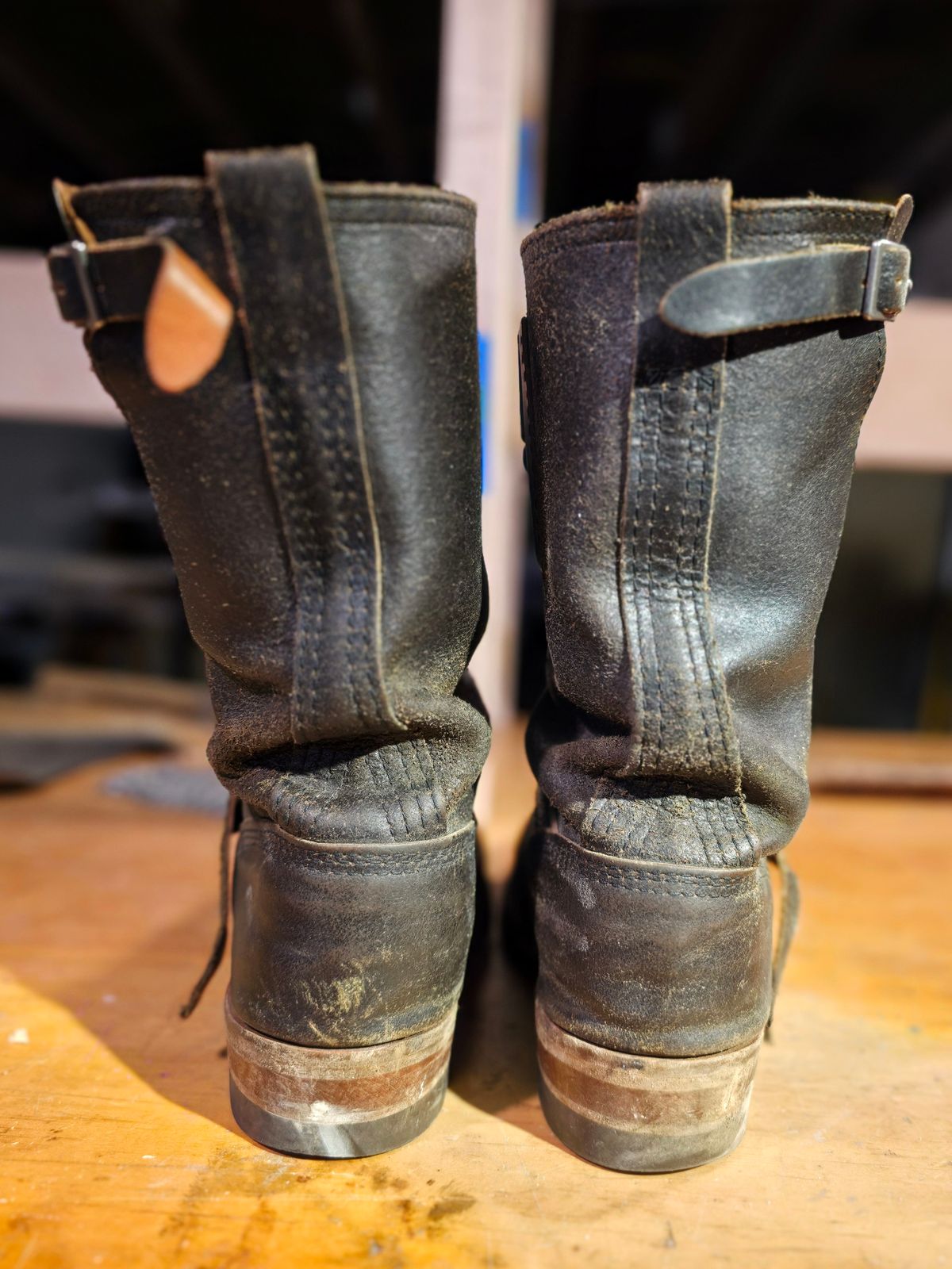 Photo by DaveWilkes on March 5, 2025 of the Wesco Standard And Strange Collab: The Quick Striker in Horween Olive Waxed Flesh.