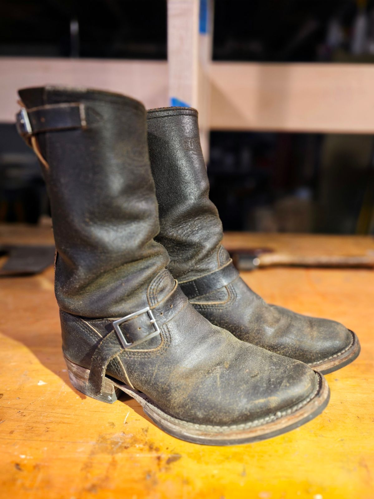 Photo by DaveWilkes on March 5, 2025 of the Wesco Standard And Strange Collab: The Quick Striker in Horween Olive Waxed Flesh.