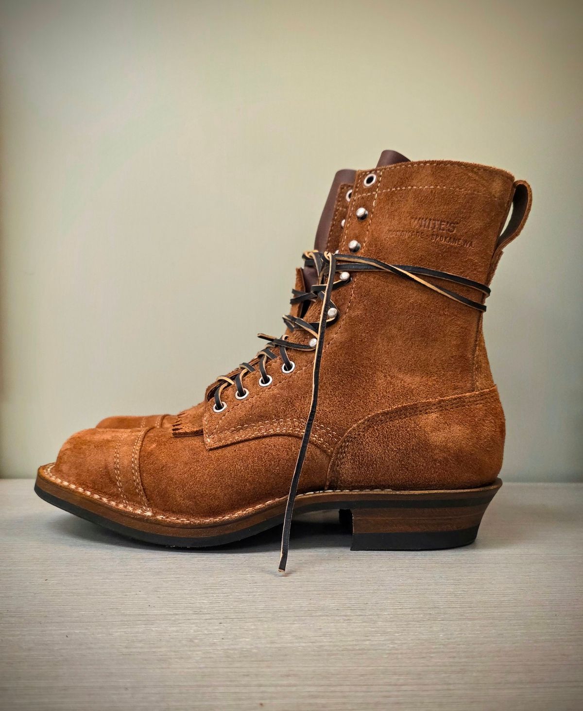 Photo by DaveWilkes on August 31, 2025 of the White's Bounty Hunter in Seidel Red Dog Oil Tan Roughout.
