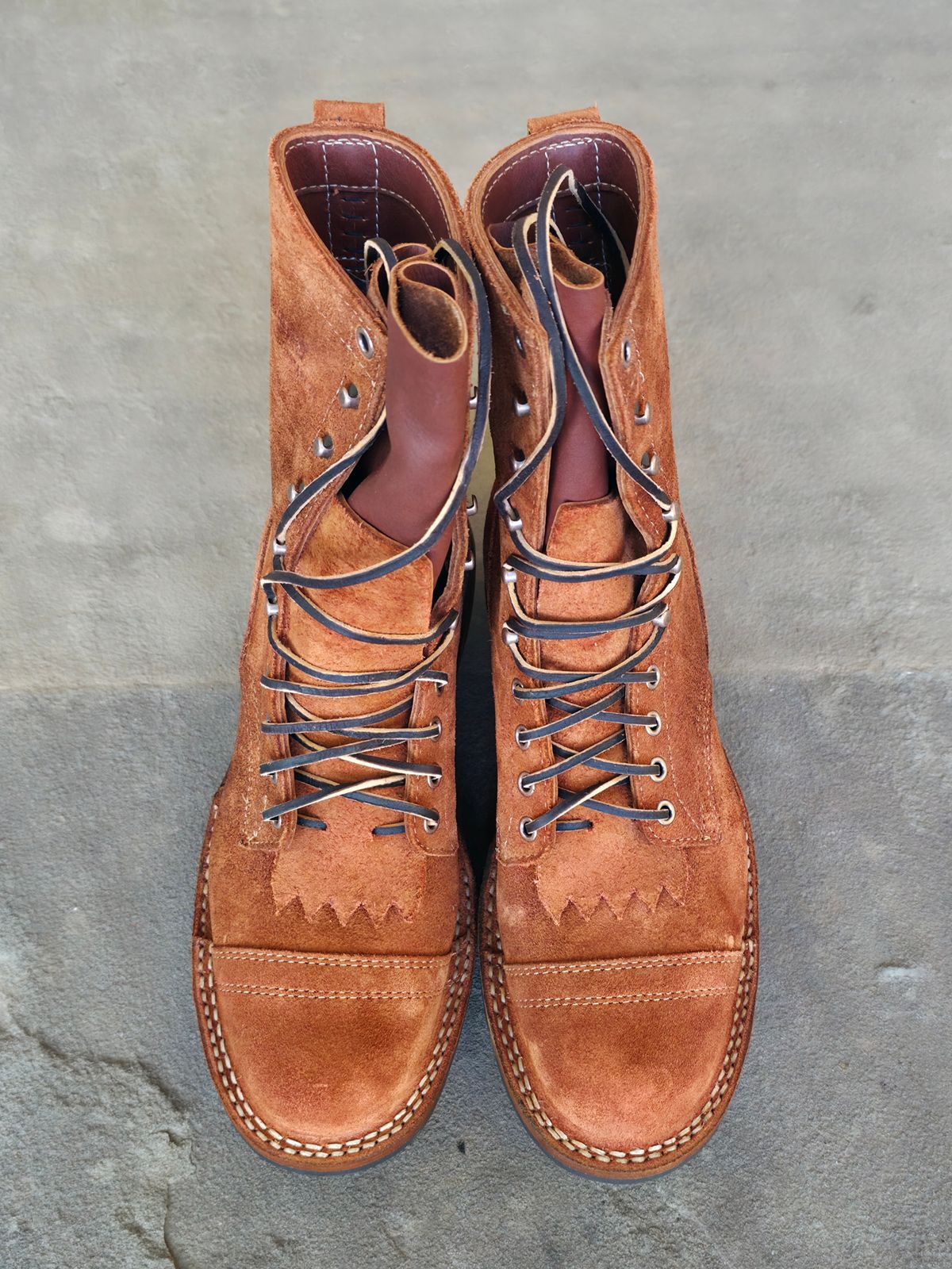 Photo by DaveWilkes on October 1, 2025 of the White's Bounty Hunter in Seidel Red Dog Oil Tan Roughout.