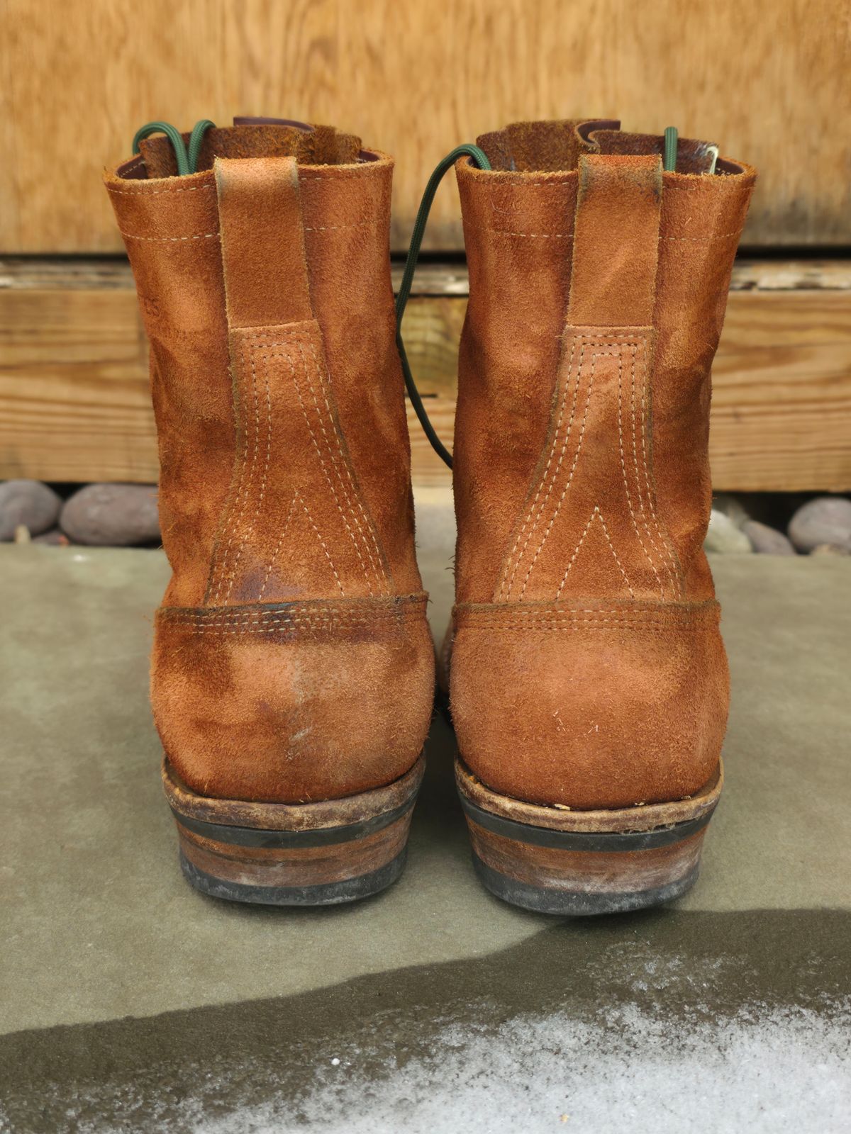 Photo by DaveWilkes on January 5, 2026 of the White's Bounty Hunter in Seidel Red Dog Oil Tan Roughout.