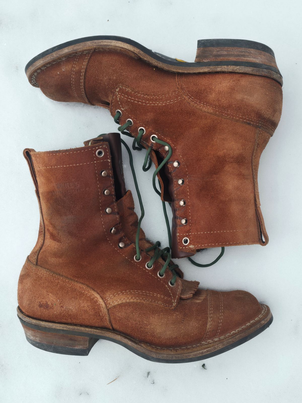 Photo by DaveWilkes on January 5, 2026 of the White's Bounty Hunter in Seidel Red Dog Oil Tan Roughout.