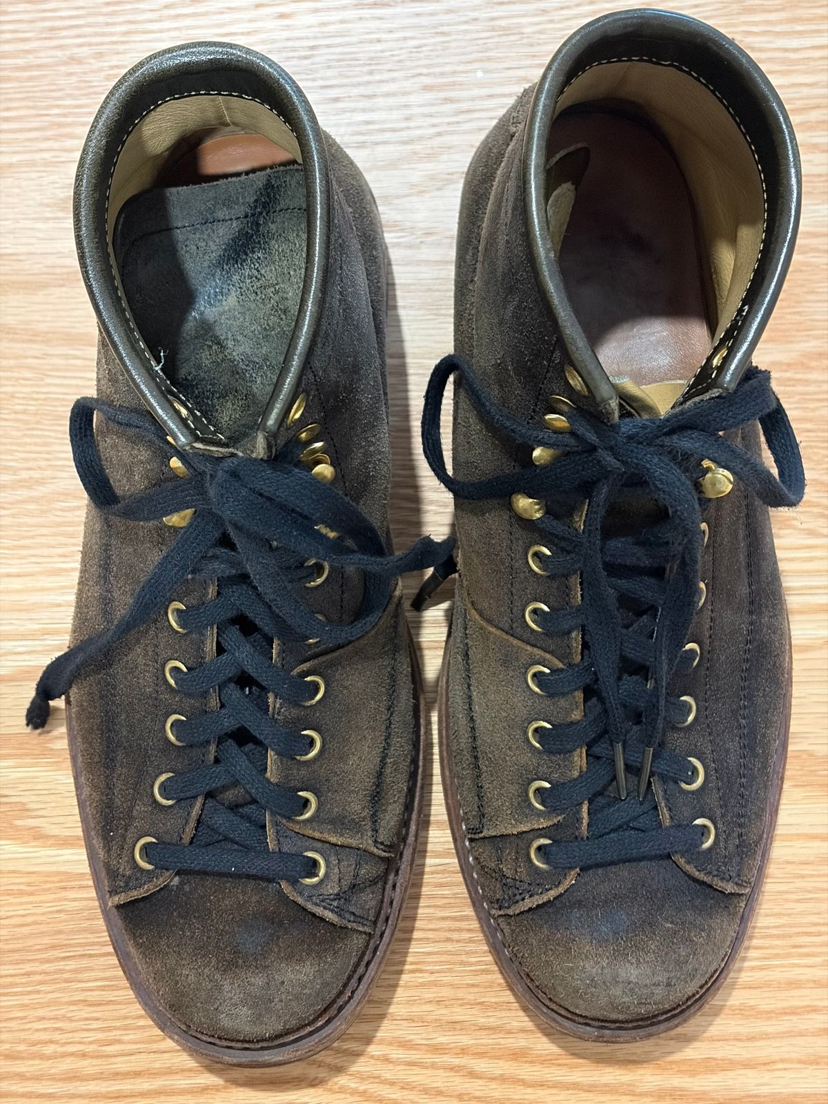 Photo by Tuan_Nguyen on April 3, 2026 of the Sagara Cordmaster in Badalassi Carlo Oliva Minerva Reverse Overdyed Black.