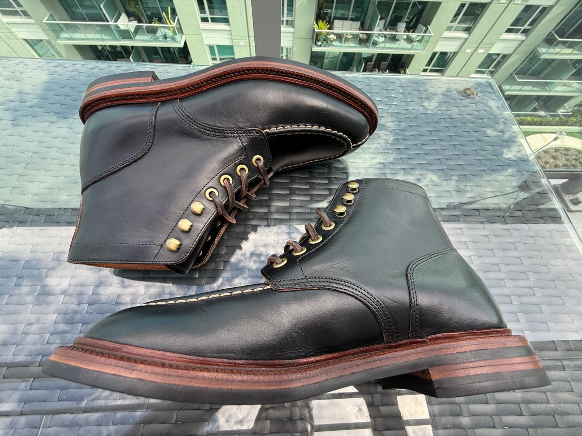 Photo by Shabazkilla on October 4, 2024 of the Grant Stone Ottawa Boot in Horween Black Chromexcel.