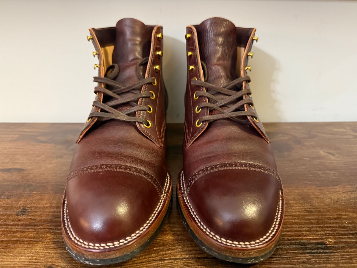 Photo by Shabazkilla on March 27, 2025 of the Iron Boots Devil Dog in Maryam Burgundy Hand-Dyed Horsehide.