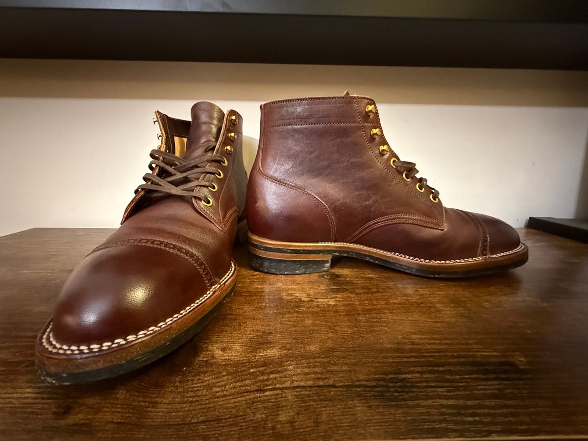 Photo by Shabazkilla on March 27, 2025 of the Iron Boots Devil Dog in Maryam Burgundy Hand-Dyed Horsehide.